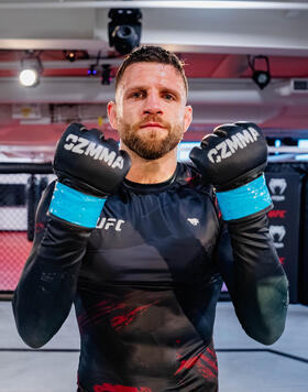 Calvin Kattar trains at the UFC Performance Institute in Las Vegas, Nevada, on April 9, 2024. (Photo by Zac Pacleb/Zuffa LLC)