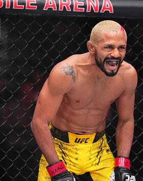 Deiveson Figueiredo of Brazil prepares to fight in a bantamweight fight during the UFC 300 event at T-Mobile Arena on April 13, 2024 in Las Vegas, Nevada. (Photo by Chris Unger/Zuffa LLC)