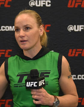 Coach Valentina Shevchenko Reacts To Ryan Loder's Semifinal Win During The Ultimate Fighter Season 32, Episode 9