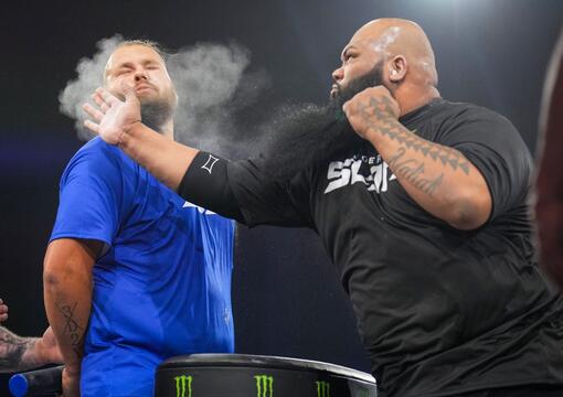 Super Heavyweight Da Crazy Hawaiian slaps Kamil Marusarz at Power Slap 4. (Photo by Al Power/ Zuffa LLC)