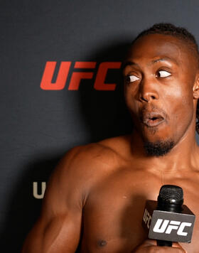 Watch UFC Lightweight Jalin Turner React In The Moment As Arman Tsarukyan Knocked Out Beneil Dariush At UFC Austin.