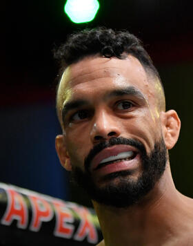 Rob Font prepares to fight Jose Aldo of Brazil in their bantamweight fight during the UFC Fight Night event at UFC APEX on December 04, 2021 in Las Vegas, Nevada. (Photo by Jeff Bottari/Zuffa LLC)