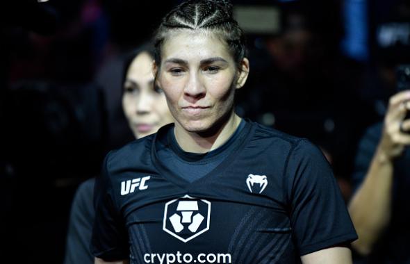 Irene Aldana of Mexico prepares to fight Yana Kunitskaya of Russia in their bantamweight fight during the UFC 264 event at T-Mobile Arena on July 10, 2021 in Las Vegas, Nevada. (Photo by Jeff Bottari/Zuffa LLC)