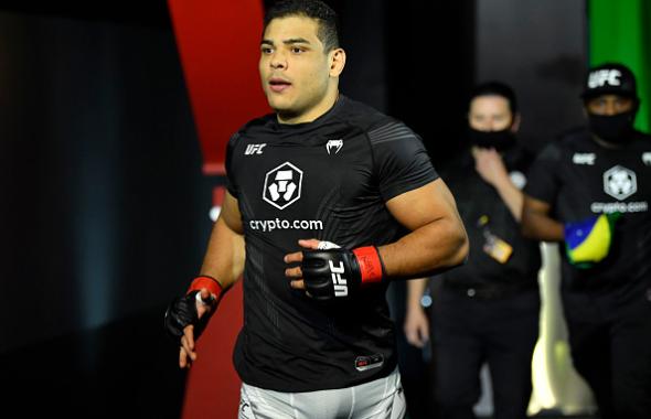 Paulo Costa of Brazil prepares to fight Marvin Vettori of Italy in a light heavyweight fight during the UFC Fight Night event at UFC APEX on October 23, 2021 in Las Vegas, Nevada. (Photo by Jeff Bottari/Zuffa LLC)