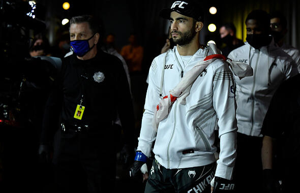 Giga Chikadze of Georgia prepares to fight Calvin Kattar in their featherweight fight during the UFC Fight Night event at UFC APEX on January 15, 2022 in Las Vegas, Nevada. (Photo by Jeff Bottari/Zuffa LLC)