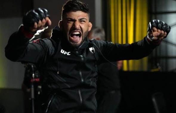 Arman Tsarukyan of Georgia prepares to fight Mateusz Gamrot of Poland in a lightweight fight during the UFC Fight Night event at UFC APEX on June 25, 2022 in Las Vegas, Nevada. (Photo by Jeff Bottari/Zuffa LLC)