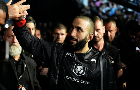 Belal Muhammad prepares to fight Sean Brady in a welterweight fight during the UFC 280 event at Etihad Arena on October 22, 2022 in Abu Dhabi, United Arab Emirates. (Photo by Chris Unger/Zuffa LLC)